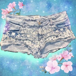 SOLD !!!Celebrity Pink Shorts Size 11✨